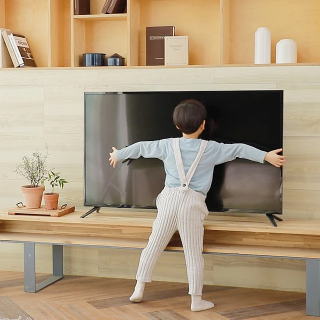 이노스 165cm UHD 4K 블랙 제로베젤 TV 본사직배송 수도권 썸네일 2